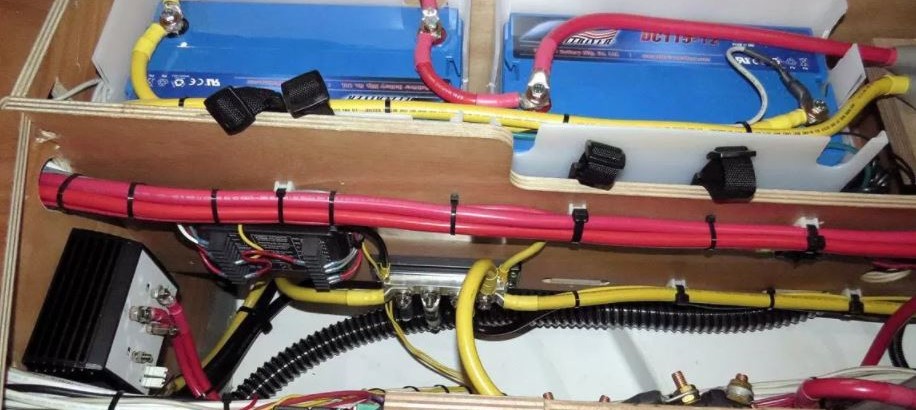 Batteriladere og invertere